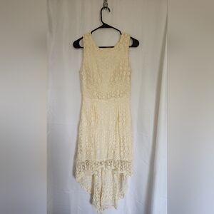 Elegant Cream Lace Dress